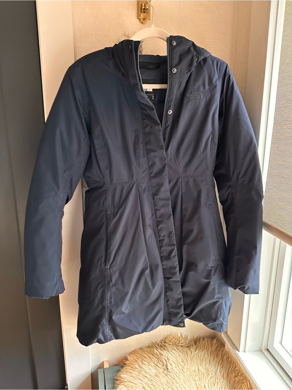The North Face Women’s Hooded Puffer Coat - Navy